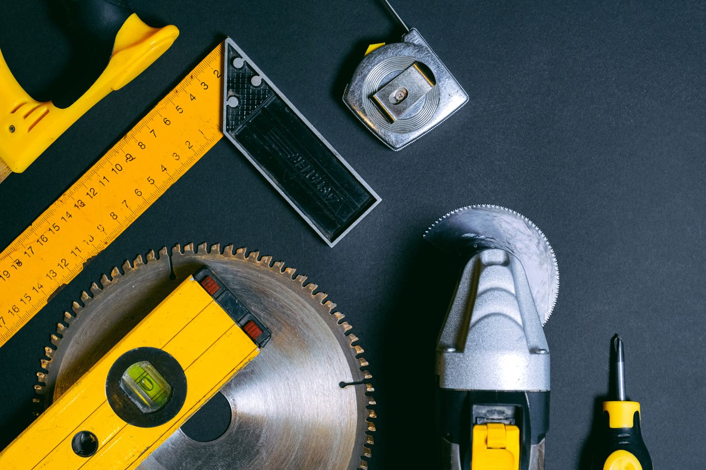 Tools and practical equipment